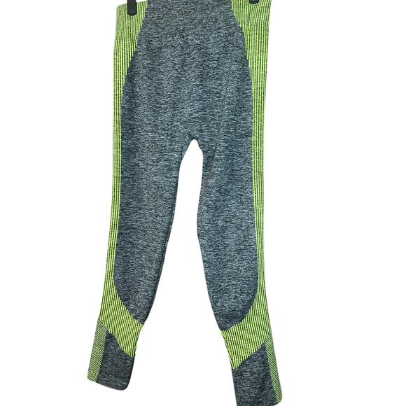 Black and White Striated Leggings W/ Lime Green Stripes One Size Fits All Plus - Picture 1 of 4